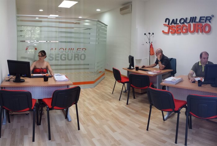 La oficina de Alquiler Seguro en Sevilla La Nueva ya está operativa y al 100%