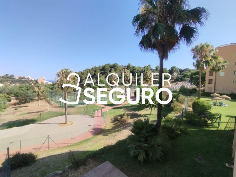 Piso en Calle Comunera María Pacheco, FUENGIROLA MÁLAGA