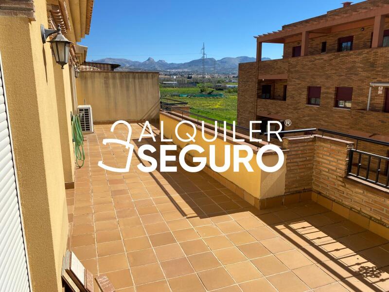 Piso en Calle ATICO A, C. Alcaparra, ATARFE GRANADA