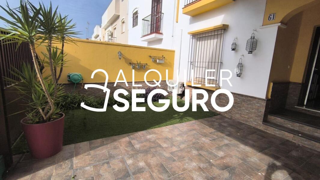 Piso en Avenida Del Camino de la Calera, BENACAZÓN SEVILLA