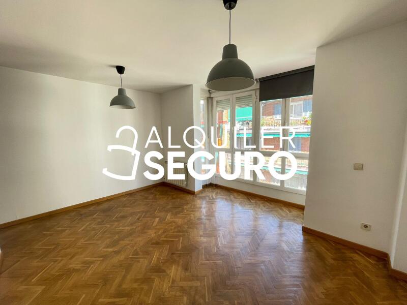 Piso en Calle Virgen de Belén , MADRID MADRID