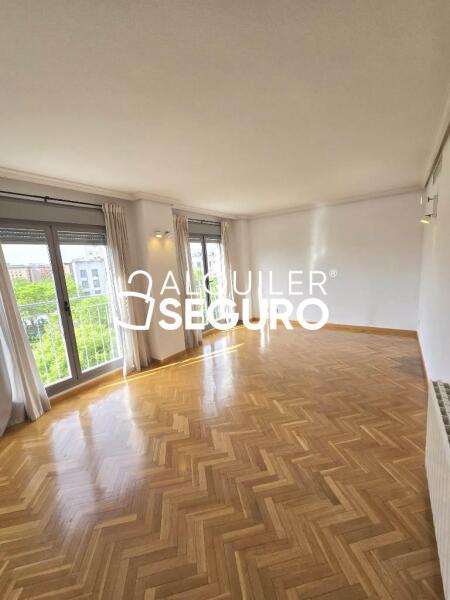 Piso en Glorieta Primero de Mayo, COSLADA MADRID