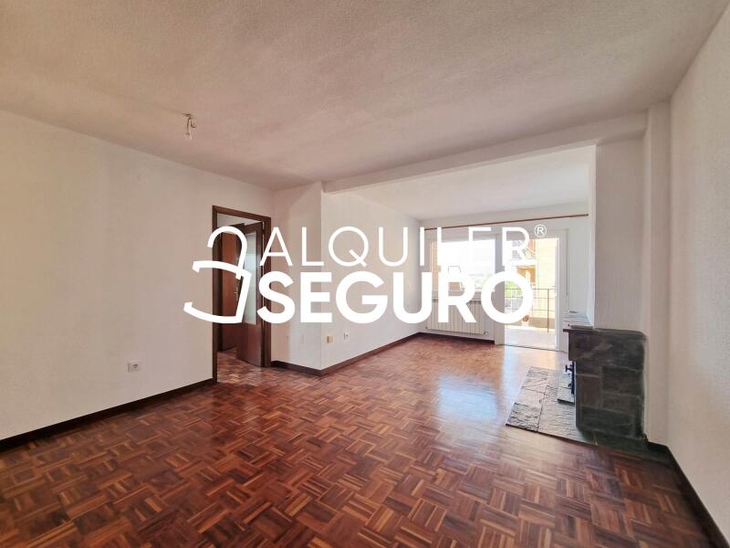 Piso en Calle Cañada Real, COLLADO VILLALBA MADRID