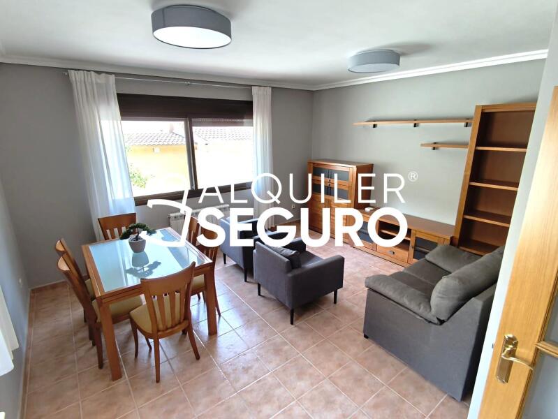 Piso en Calle Castaños de la Villa, LA ADRADA ÁVILA