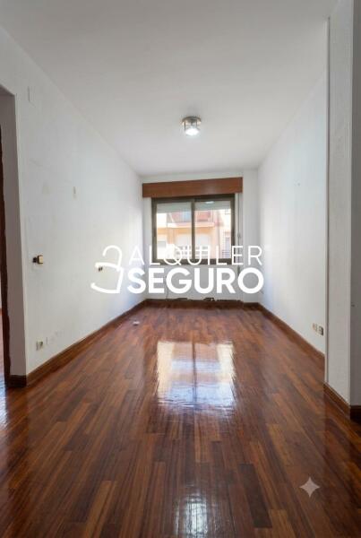 Piso en Calle Julian Urbina , TORRELAVEGA CANTABRIA
