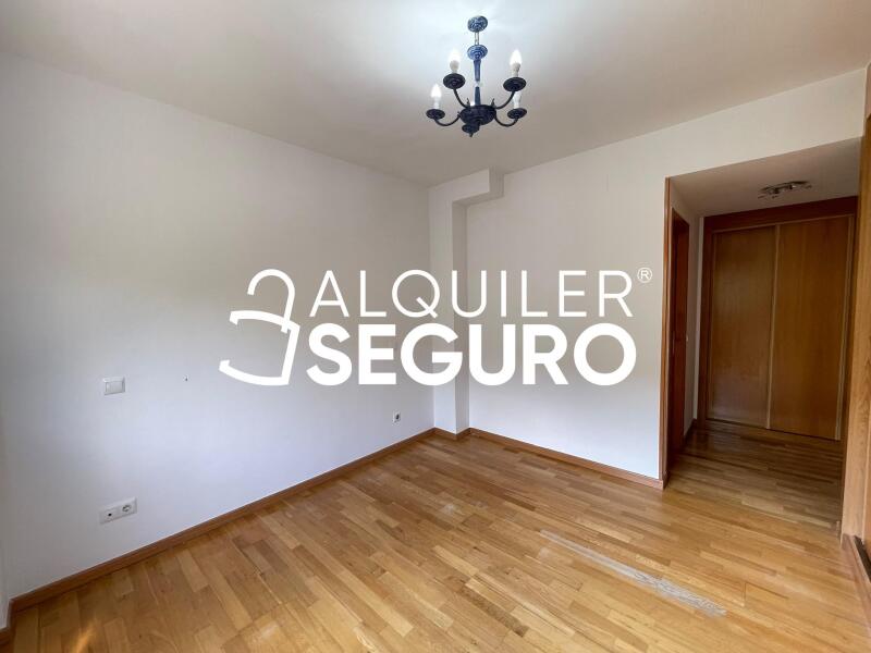 Inmueble en Avenida de la Dehesa, MADRID