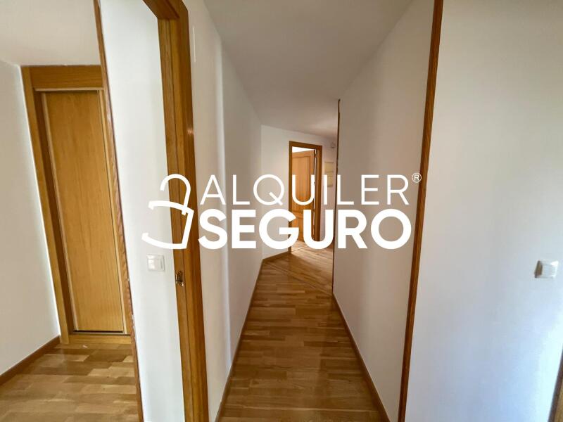 Inmueble en Avenida de la Dehesa, MADRID