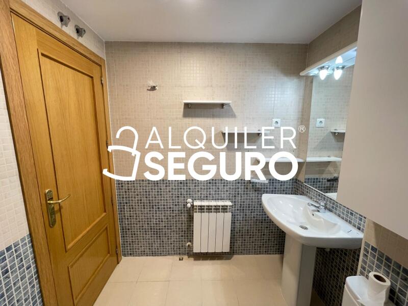 Inmueble en Avenida de la Dehesa, MADRID