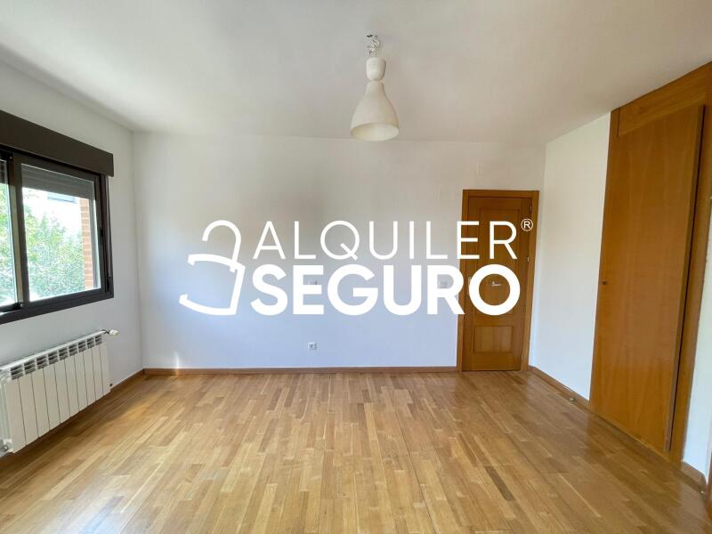 Inmueble en Avenida de la Dehesa, MADRID