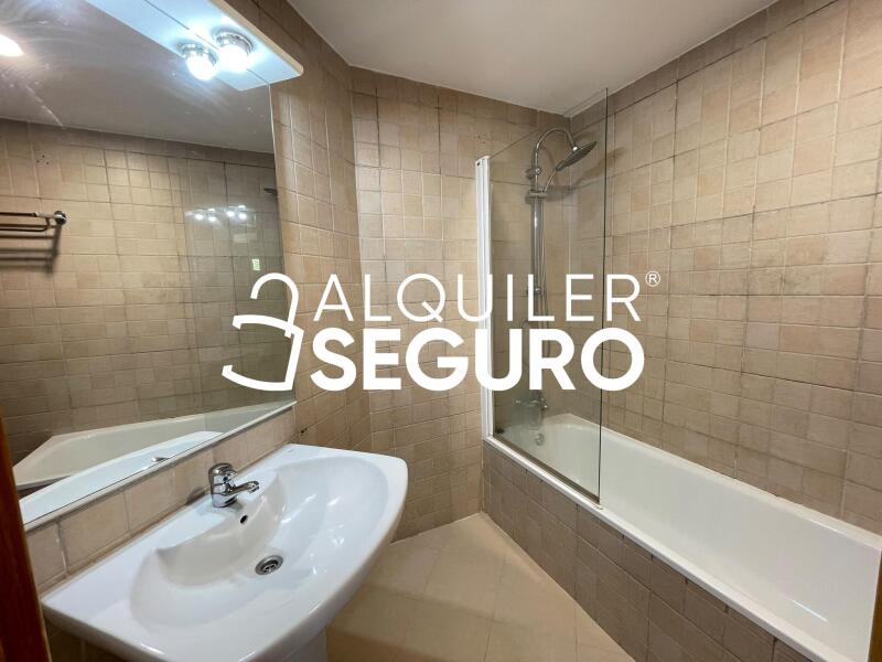 Inmueble en Avenida de la Dehesa, MADRID