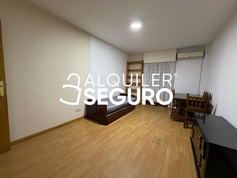 Inmueble en Calle Peña Ubiña, MADRID