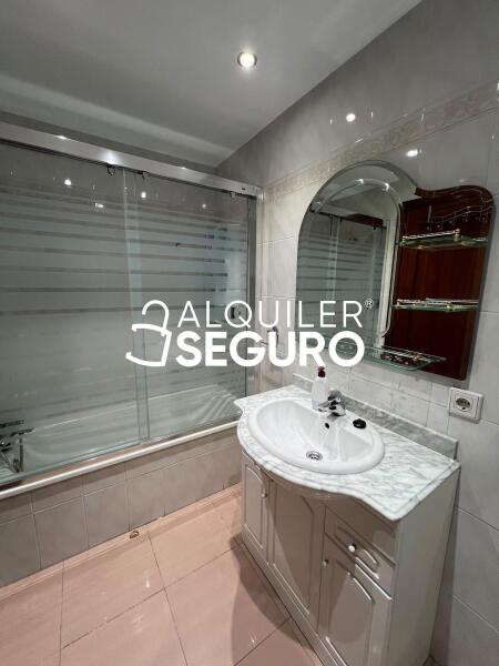 Inmueble en Calle de Narros del Castillo, MADRID