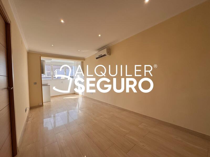 Inmueble en Avenida de Ntra. Sra. de Fátima, MADRID