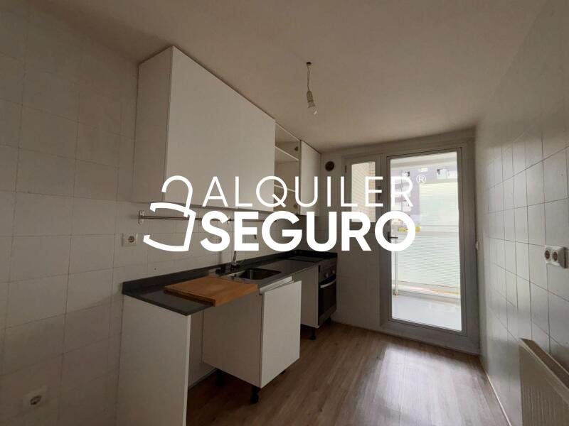 Inmueble en Calle de Eduardo Chillida, MADRID