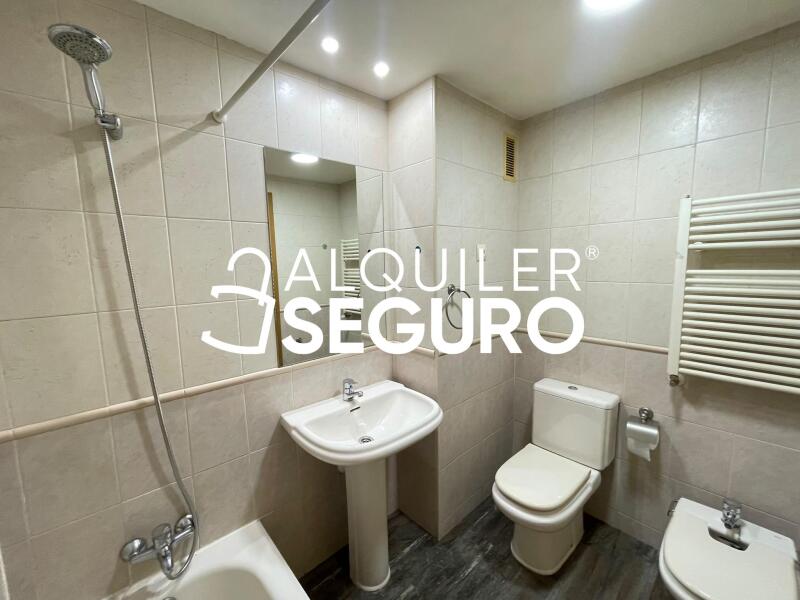 Inmueble en Avenida de la Peseta, MADRID