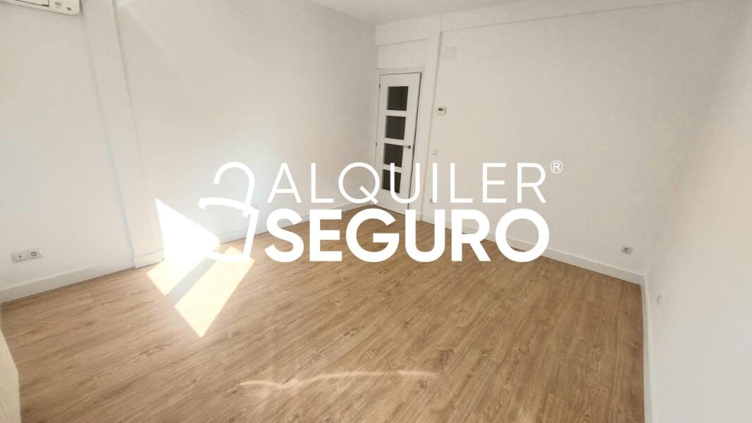 Inmueble en Calle de Constancia , MADRID