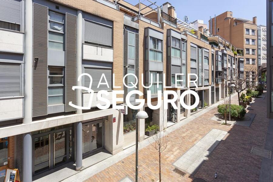 Inmueble en Calle Doctor Mariani, MADRID