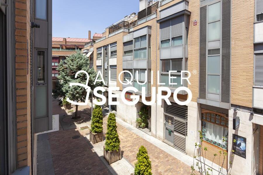 Inmueble en Calle Doctor Mariani, MADRID