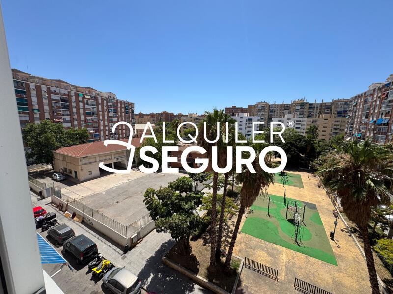Piso en Calle HOYO HIGUERON, MÁLAGA MÁLAGA