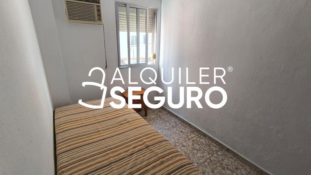 Inmueble en Calle Doctor Seras, SEVILLA