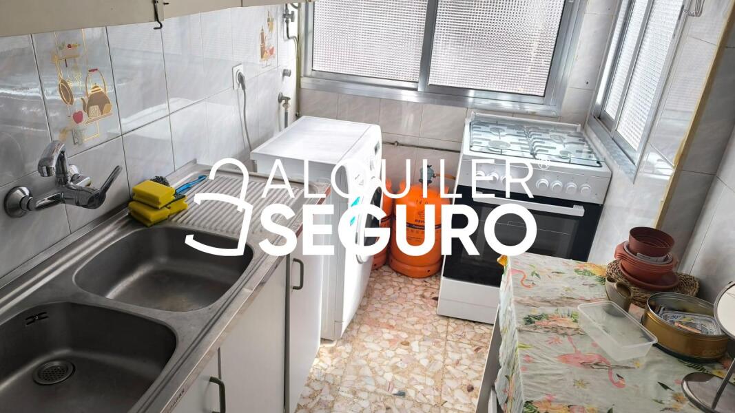 Inmueble en Calle Doctor Seras, SEVILLA
