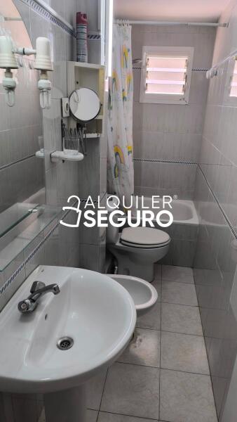Inmueble en Calle Doctor Seras, SEVILLA