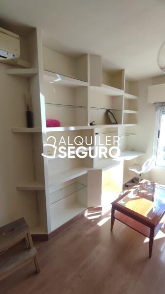 Inmueble en Calle Isla de Arosa, MADRID