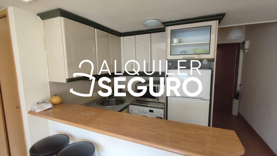Inmueble en Calle Isla de Arosa, MADRID