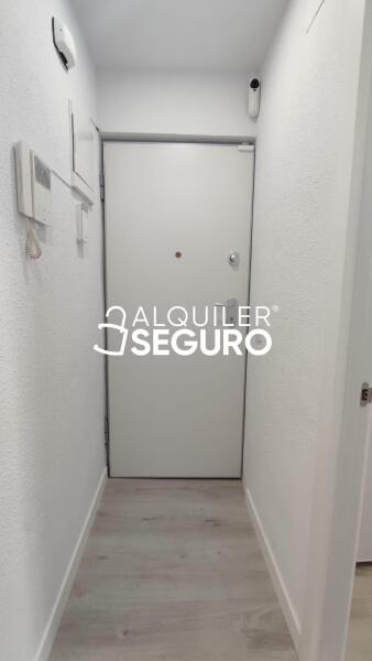 Apartment - 3 bed, 70m² in MADRID - Image 2