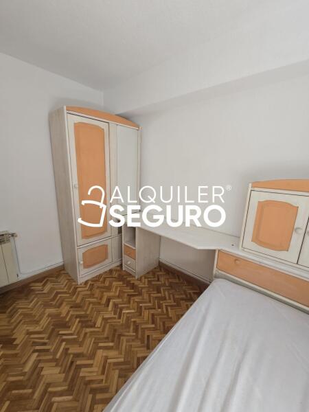 Apartment - 3 bed, 62m² in TORREJÓN DE ARDOZ - Image 2
