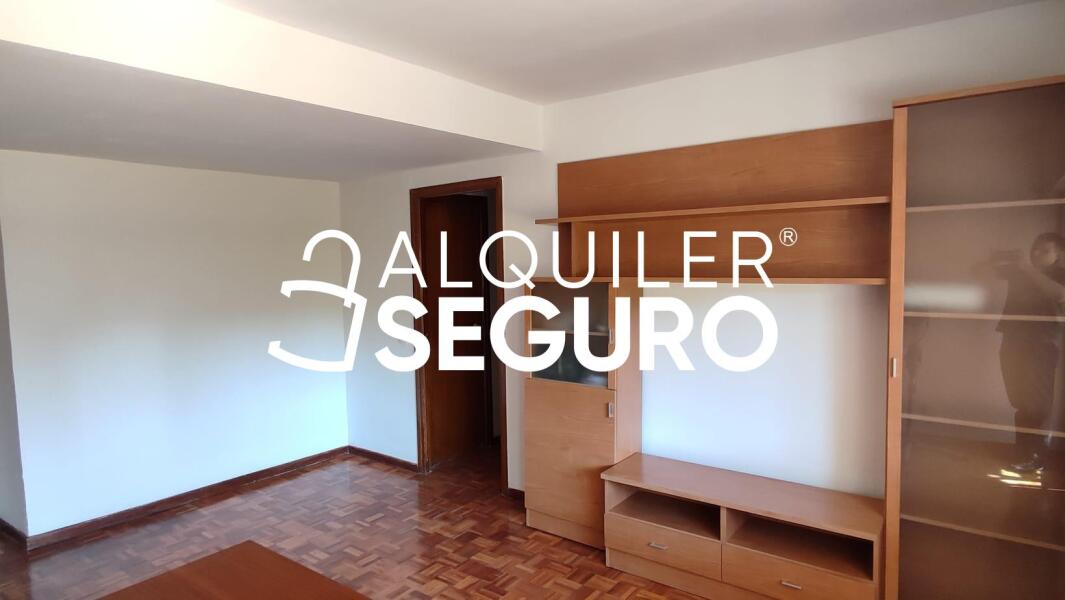 Apartment - 3 bed, 90m² in MADRID - Image 5