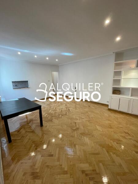 Inmueble en Calle de Doña Urraca , MADRID