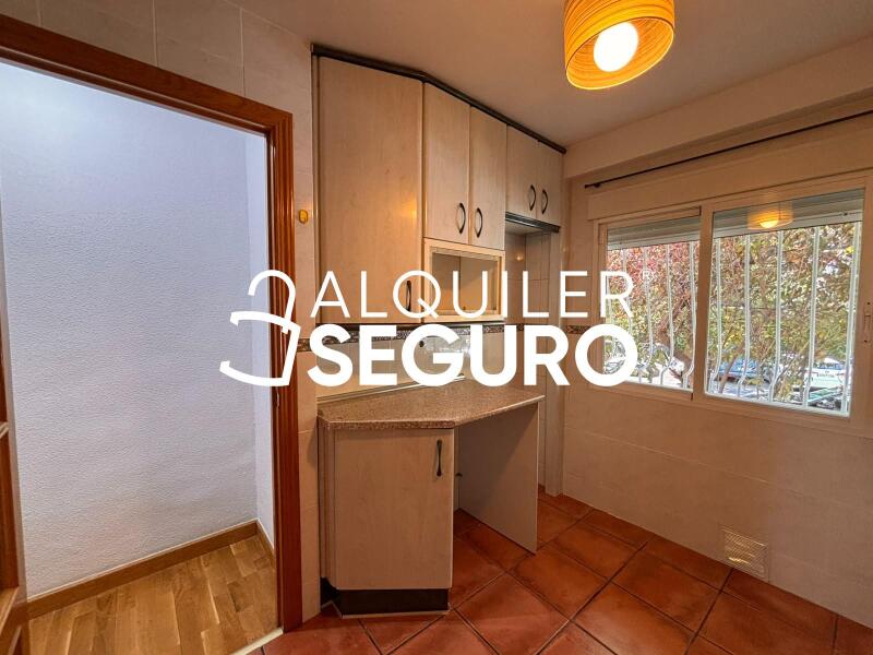 Inmueble en Calle de Victor de la Serna, MADRID