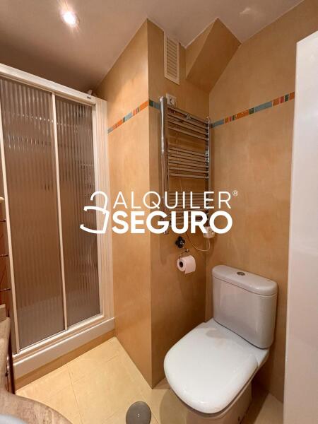 Inmueble en Calle de Victor de la Serna, MADRID