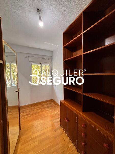 Inmueble en Calle de Victor de la Serna, MADRID