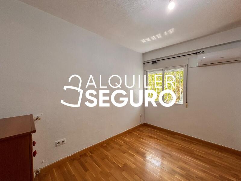 Inmueble en Calle de Victor de la Serna, MADRID