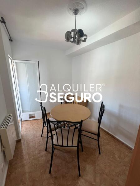 Inmueble en Calle Ezcaray, MADRID