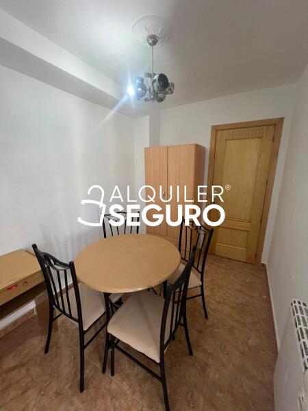 Inmueble en Calle Ezcaray, MADRID