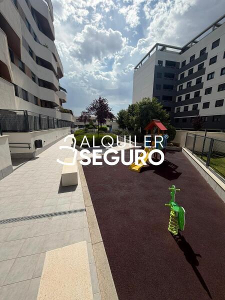 Piso en Calle Ferenc Puskas, MADRID MADRID
