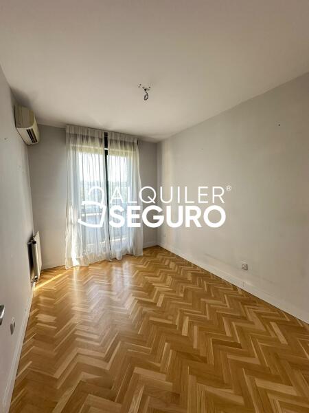 Inmueble en Calle Carballino, MADRID