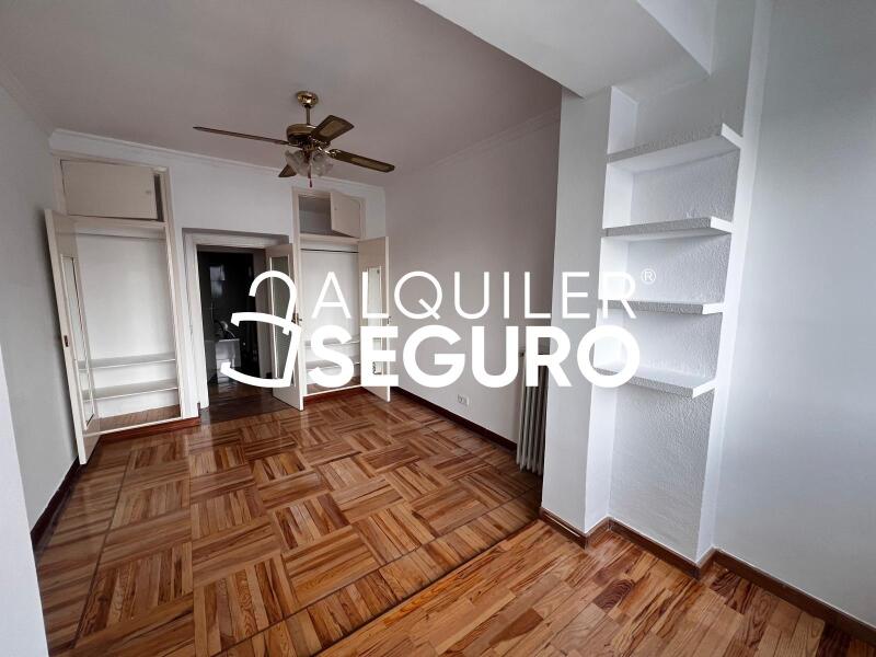 Inmueble en Calle de Sánchez Barcaiztegui, MADRID