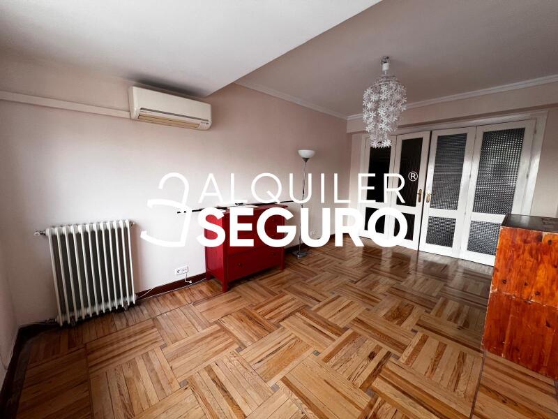 Inmueble en Calle de Sánchez Barcaiztegui, MADRID