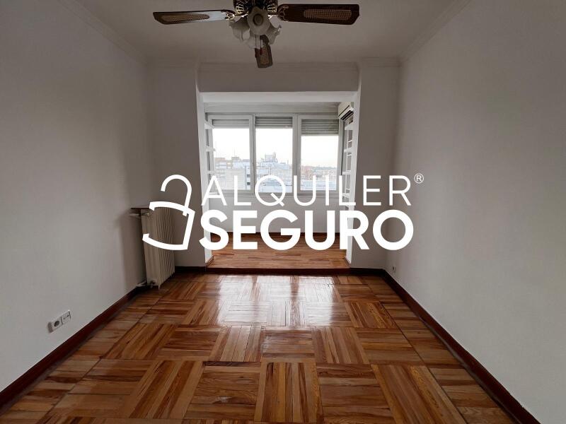 Inmueble en Calle de Sánchez Barcaiztegui, MADRID