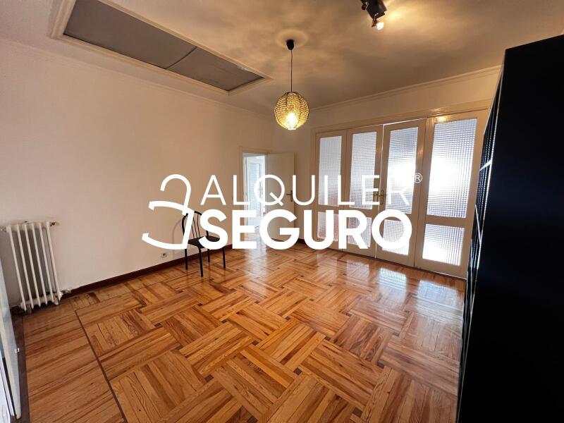Inmueble en Calle de Sánchez Barcaiztegui, MADRID