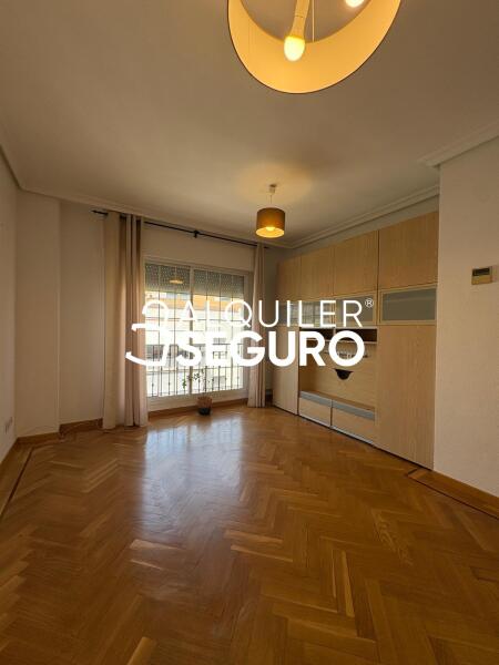 Inmueble en Calle Canarias, MADRID