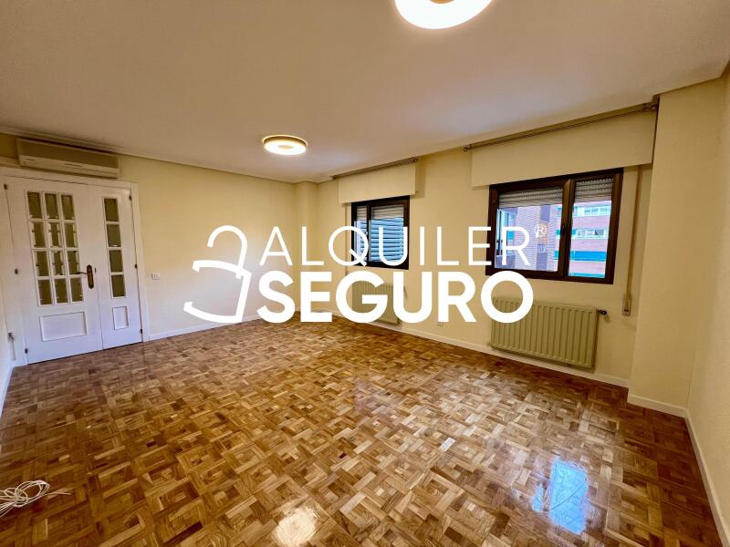 Piso en Calle de Ramón Gómez de la Serna, MADRID MADRID