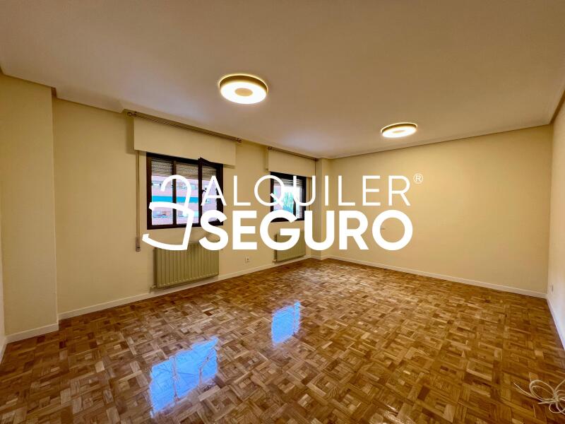 Piso en Calle de Ramón Gómez de la Serna, MADRID MADRID