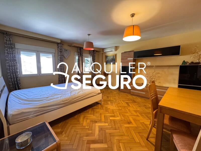 Inmueble en Calle laguna, MADRID