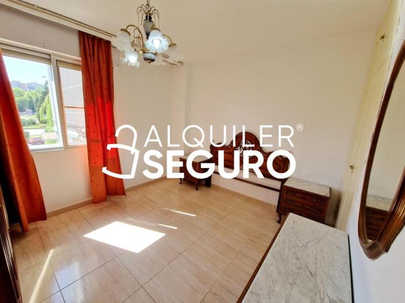 Inmueble en Calle Frómista, MADRID