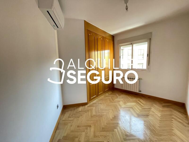 Inmueble en Calle del Ánade, MADRID